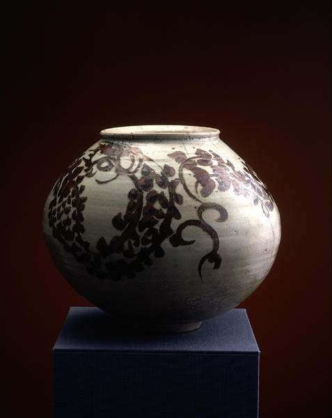 鉄砂竜文壺 - MIHO MUSEUM