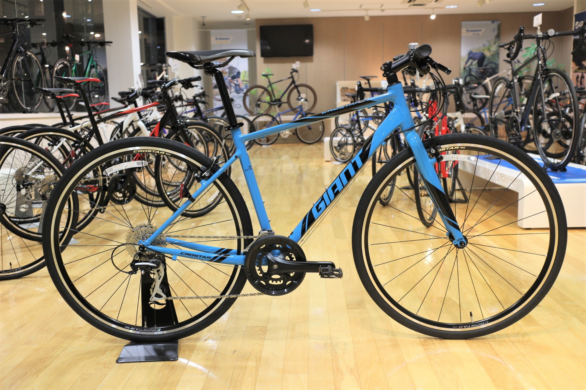 NEW」「GIANT」2021年早期モデル“CROSTAR”全色入荷！ ｜ ジャイアント