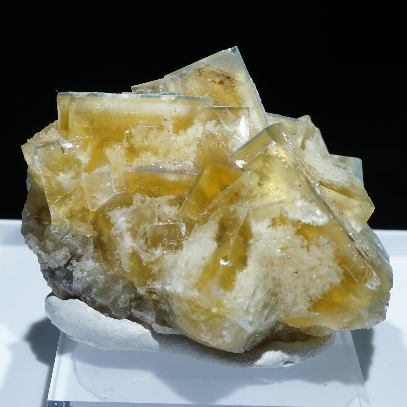 ドイツFrohnau産 フローライト – 天然石ハッピーギフト