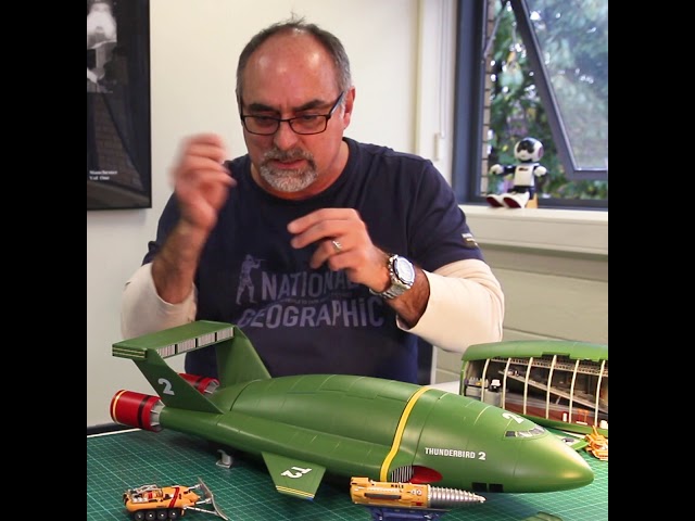 Thunderbird 2 Model Kit - Full Interview - De Agostini Model Space