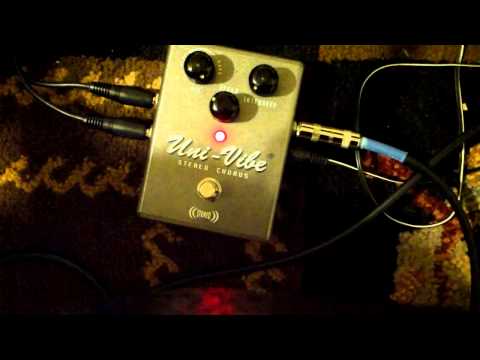Review of Dunlop Uni-Vibe Stereo Chorus Pedal - YouTube