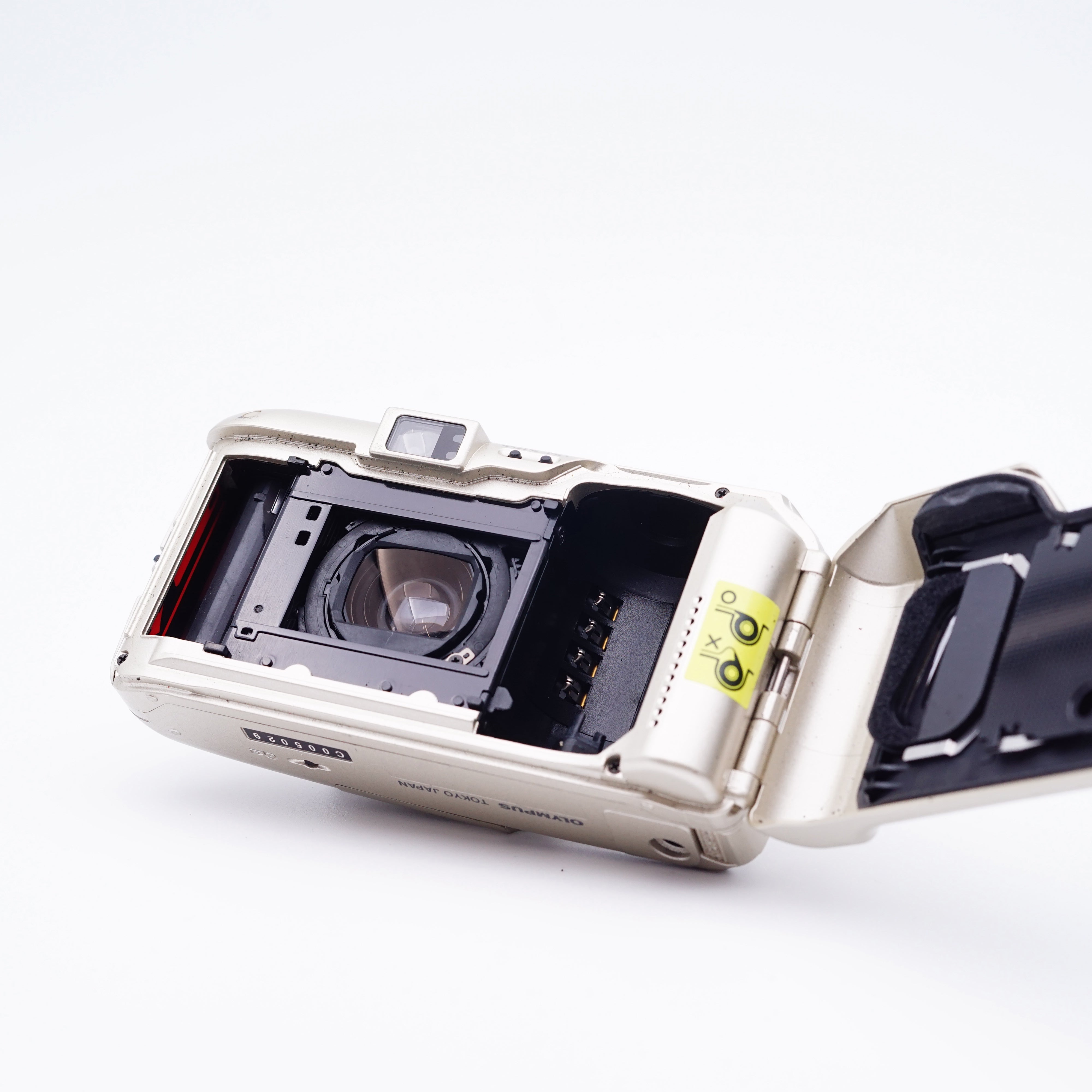 完動品 OLYMPUS μ 初代 コンパクトフィルムカメラ 動作確認済み 完動品