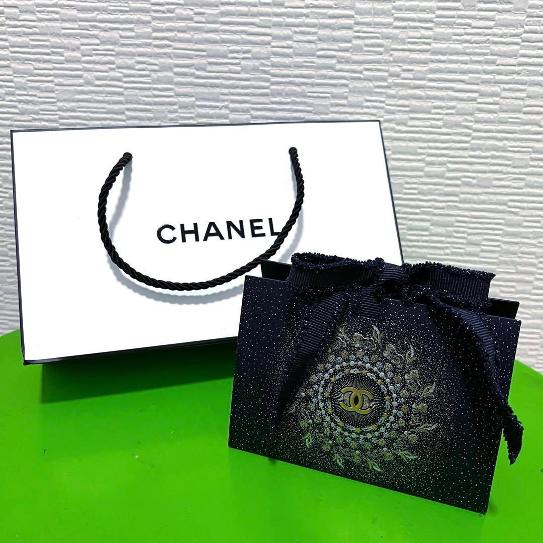 CHANEL シャネル ショッパー 2025クリスマスホリデー限定 ラッピング