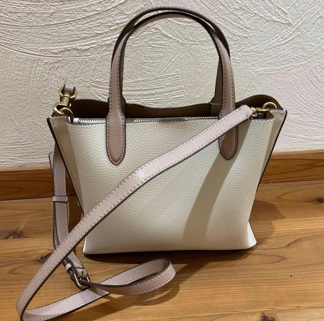 COACH ショルダーバッグ ウィロウ トート 24　チョーク